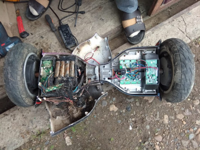 964baf3d-54bb-4fa1-b30a-64e2ea8ee81d.jpg (182.12 КБ) 21679 просмотров Гироскутер со сгоревшим аккумом